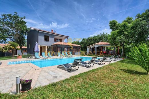 Casa de lujo en Šišan, Ližnjan-Lisignano