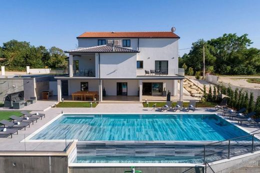 Maison de luxe à Tinjan, Istria