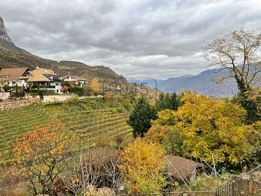 Villa in Appiano sulla Strada del Vino, Bolzano