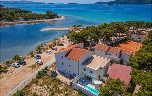 Villa en Šibenik, Grad Šibenik