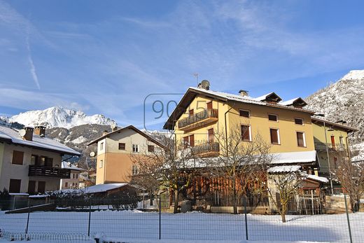 Bellamonte, Provincia autonoma di Trentoの高級住宅