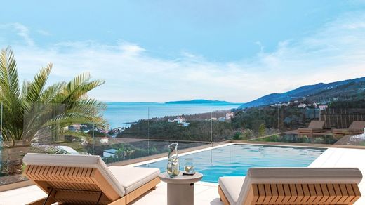 Land in Ičići, Grad Opatija