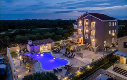 ﻓﻴﻼ ﻓﻲ Zadar