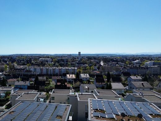 Land in Leonding, Politischer Bezirk Linz-Land