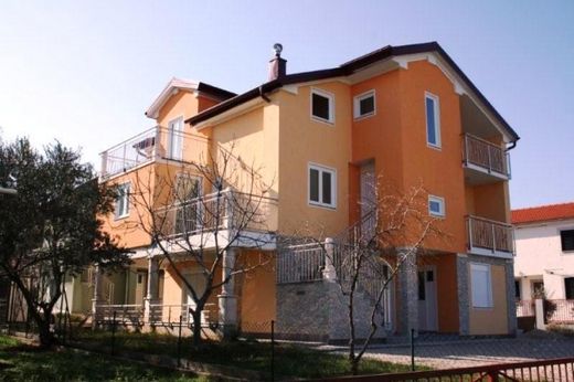 Luxe woning in Bilice, Sibenik-Knin