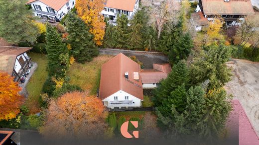 Grond in Oberhaching, Upper Bavaria