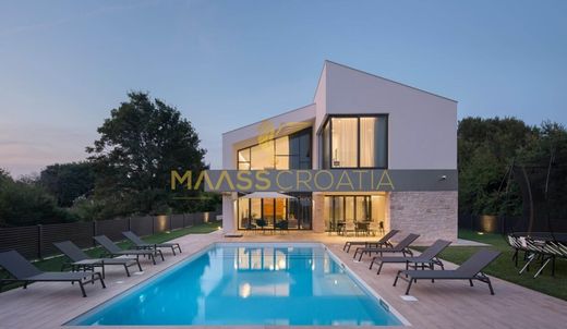 Вилла, Ližnjan, Ližnjan-Lisignano