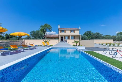 Luxury home in Pula, Grad Pula