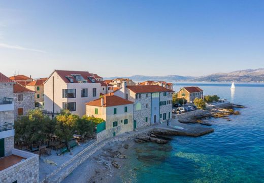 Luxury home in Bračević, Muć