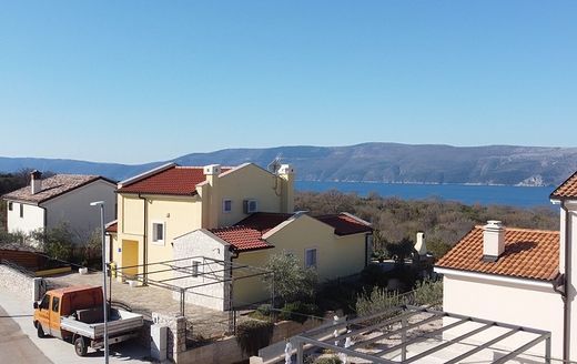 Land for sale in Krk