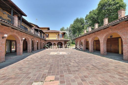 Luxury home in Cavaglià, Provincia di Biella