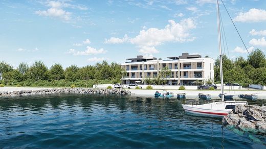 Piso / Apartamento en Zaton, Nin