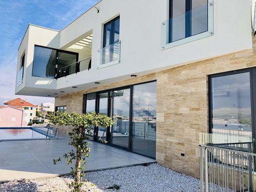 Βίλα σε Čiovo, Grad Trogir