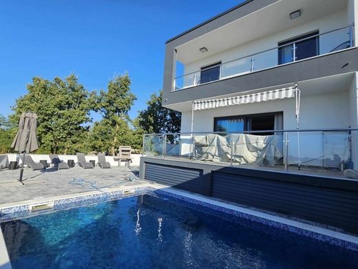 Luxury home in Kanfanar, Istria