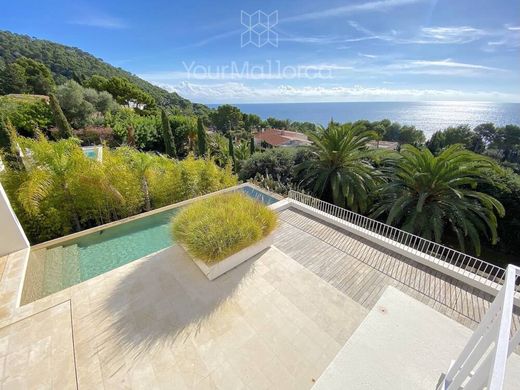 Villa in Costa de los Pinos, Province of Balearic Islands