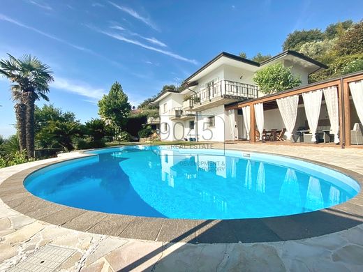 Villa en Padenghe sul Garda, Provincia di Brescia