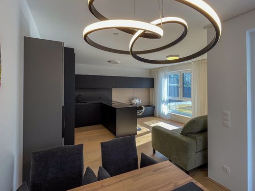 Piso / Apartamento en Leonding, Politischer Bezirk Linz-Land