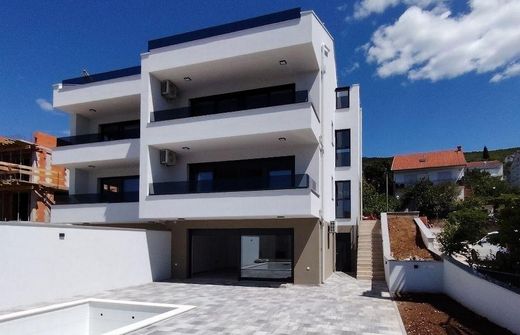 Dramalj, Grad Crikvenicaのアパートメント