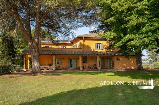 Villa in Trequanda, Province of Siena