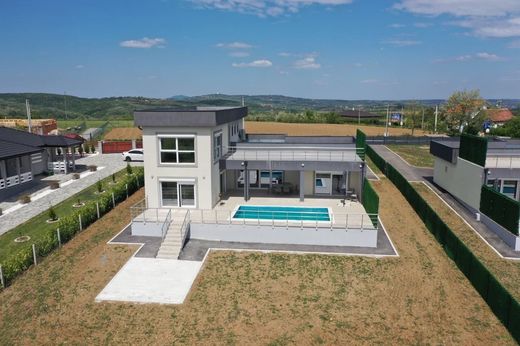 Luxe woning in Miokovci, Morava