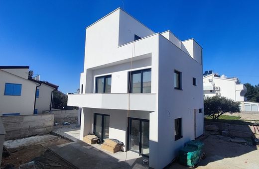 Srima, Vodiceの高級住宅