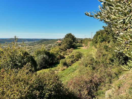 Land in Sečovlje, Piran