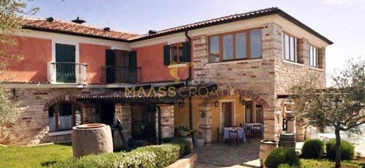 호화 저택 / Umag, Grad Umag