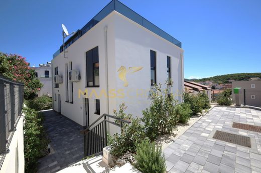 Luxe woning in Tisno, Sibenik-Knin