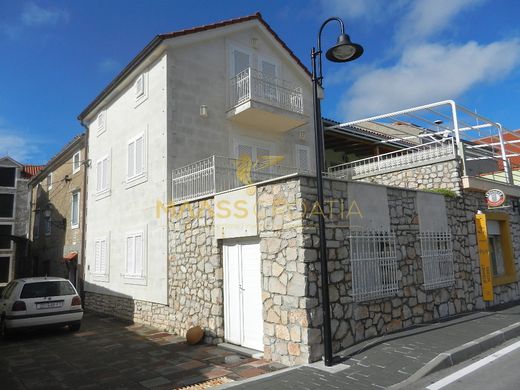 Luxe woning in Tisno, Sibenik-Knin