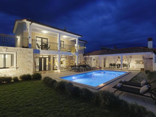 빌라 / Poreč, Grad Poreč