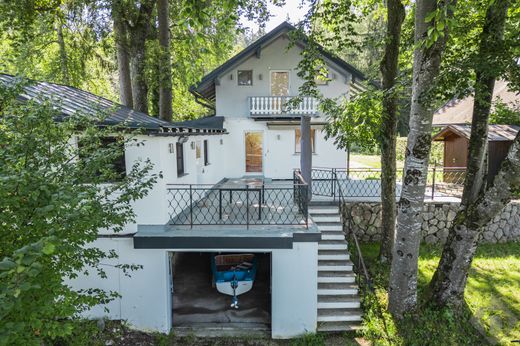Luxus-Haus in Henndorf am Wallersee, Politischer Bezirk Salzburg-Umgebung