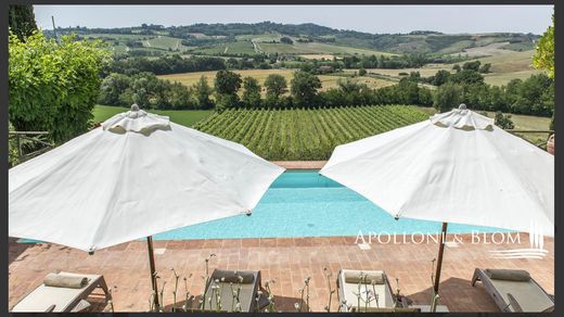 Luxury home in Montepulciano, Province of Siena