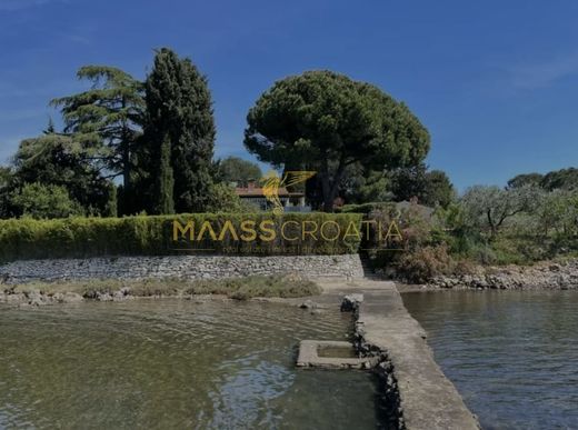 Luxe woning in Pula, Grad Pula