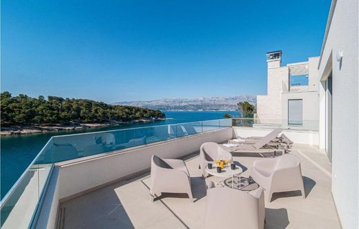 Villa in Brac, Split-Dalmatia