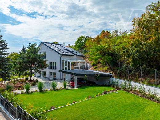 豪宅  Budaörs, Pest megye