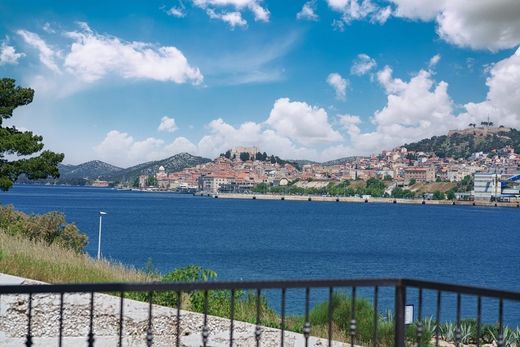 Casa de lujo en Šibenik, Grad Šibenik
