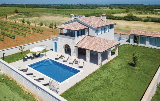 Lüks ev Pula, Grad Pula