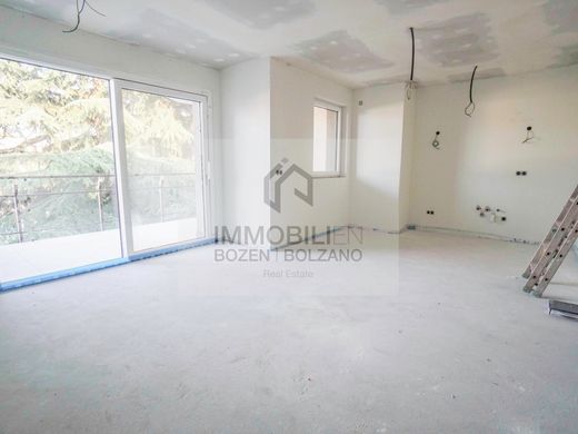 Piso / Apartamento en Cornaiano, Bolzano