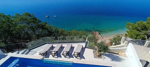 豪宅  Omiš, Grad Omiš