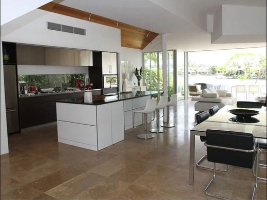 Piso / Apartamento en Appiano sulla Strada del Vino, Bolzano