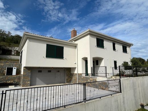 Koperの高級住宅