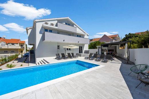 Luxury home in Šibenik, Grad Šibenik