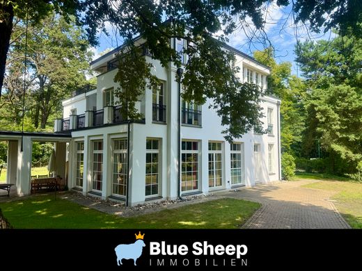 Villa in Kleinmachnow, Brandenburg