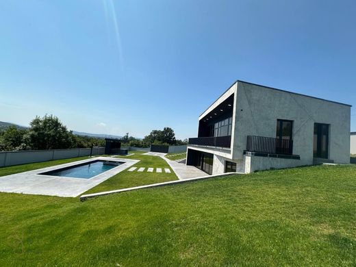 Casa de lujo en Rogača, Belgrade