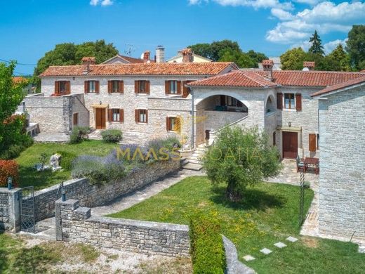 Villa in Pazin, Grad Pazin