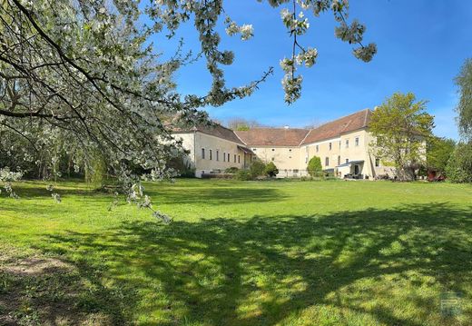 Kasteel in Retz, Politischer Bezirk Hollabrunn