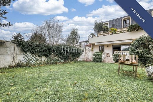 ﺷﻘﺔ ﻓﻲ Nogent-sur-Marne, Val-de-Marne