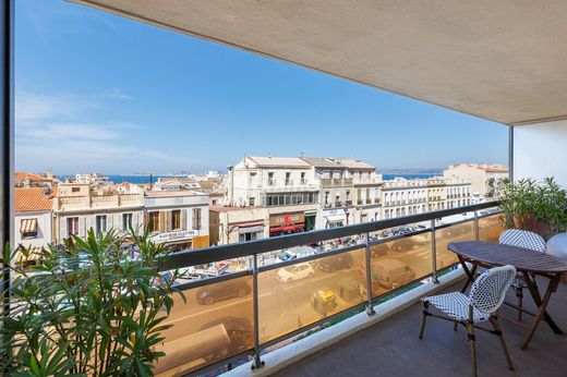 Apartment in Marseille, Bouches-du-Rhône