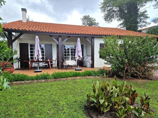 Luxury home in Andernos-les-Bains, Gironde