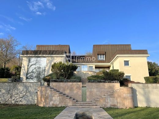 Casa di lusso a Lamorlaye, Oise